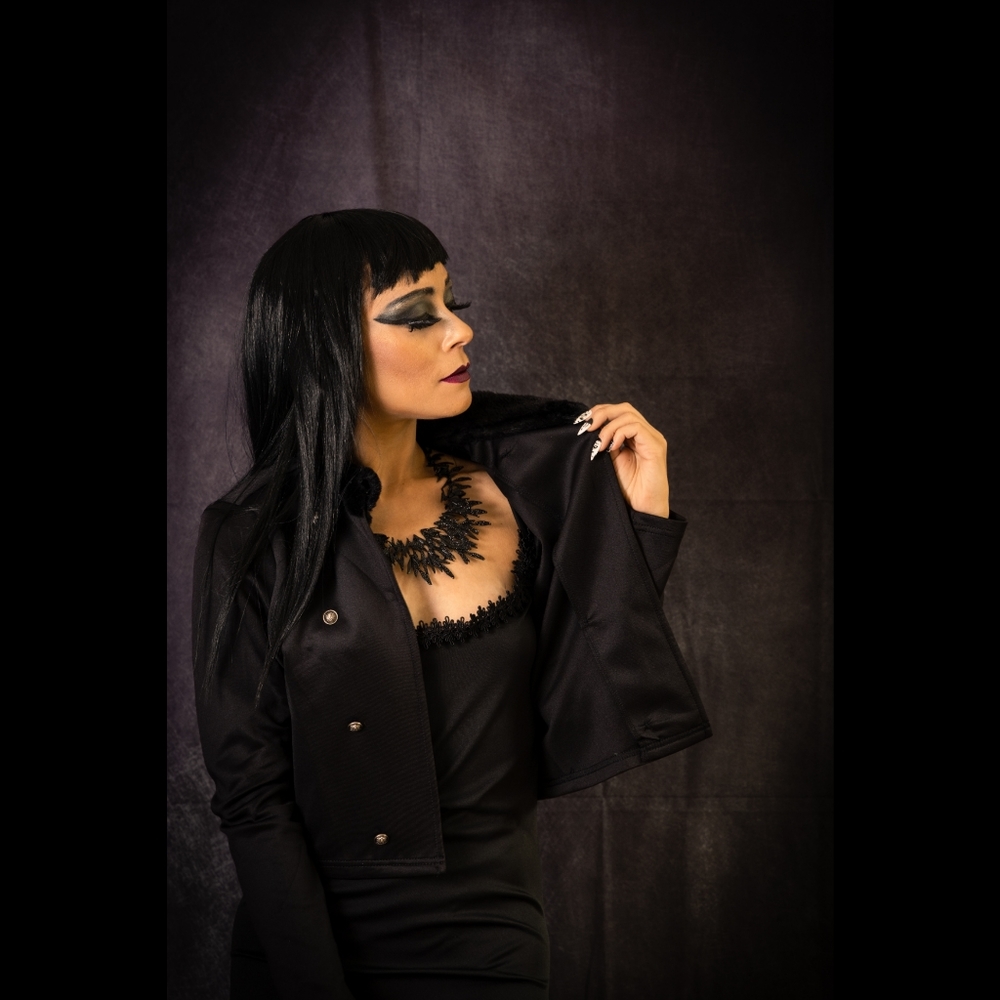 VICTORIAN INSPIRED - Double Breasted Skull Button Fur Collar Military Style Crop